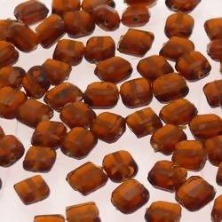 Perles en verre forme petit carré 6x6mm couleur ambre transparent (x 10)