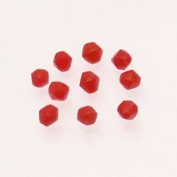 Perles en verre forme petite toupie Ø4mm couleur rouge opaque (x 10)