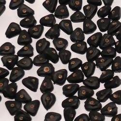 Perles en verre forme petit triangle couleur noir opaque (x 10)